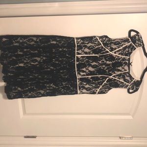 Ivy & Blu a Maggy Boutique (Nordstroms) Lace dress